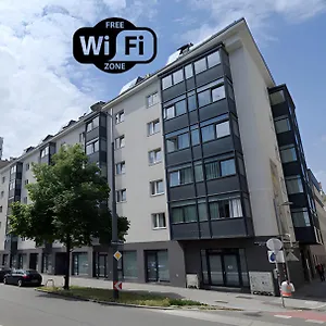 Betariel'com Hauptbahnhof , Wien Österrike